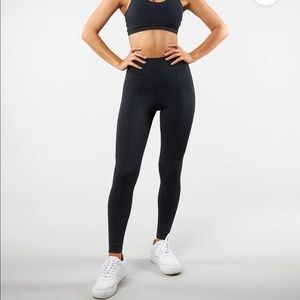 Buff Bunny Baddie Legging, Size Small, Excellent Condition